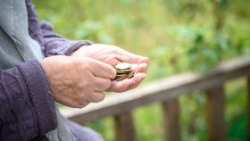 Plata pensiilor va fi întârziată în noiembrie. Anunț de la Casa de Pensii